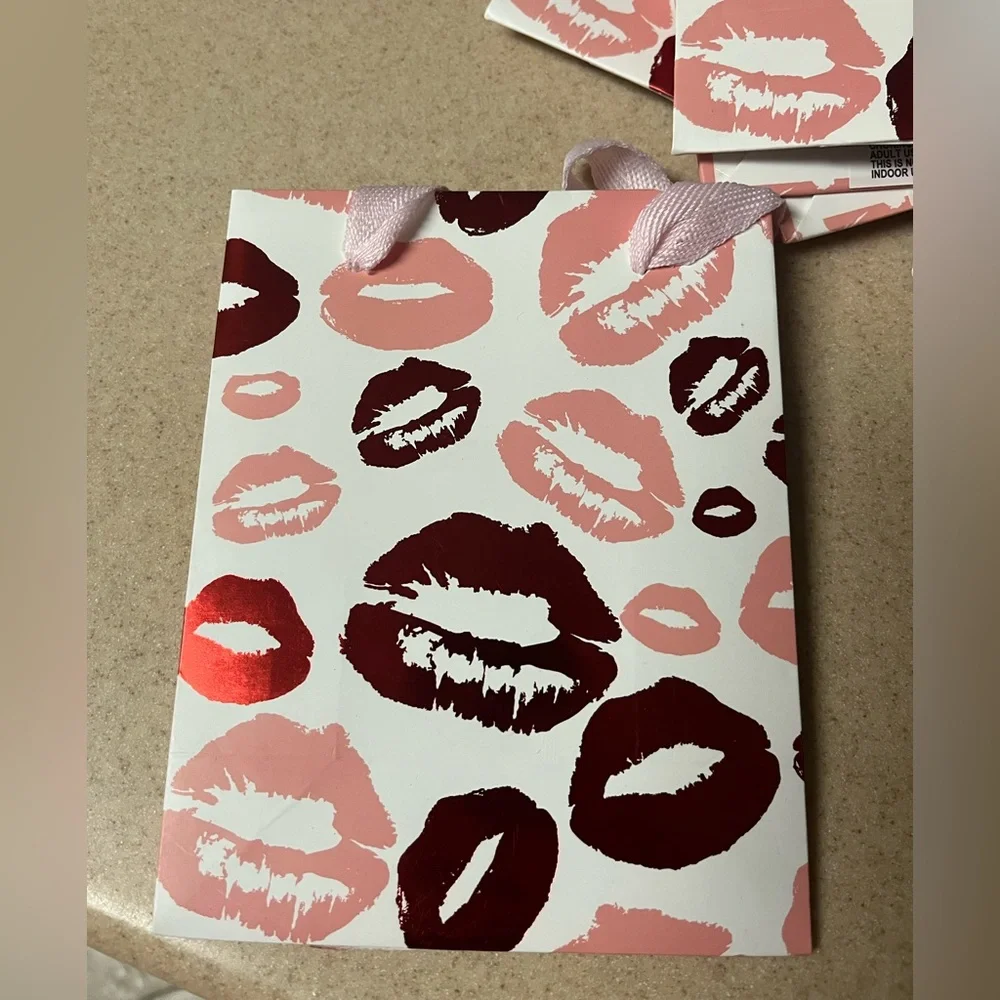 Valentine’s Day Pink & Red Kiss Lips Party Favor Gift Bag Bundle / Lot